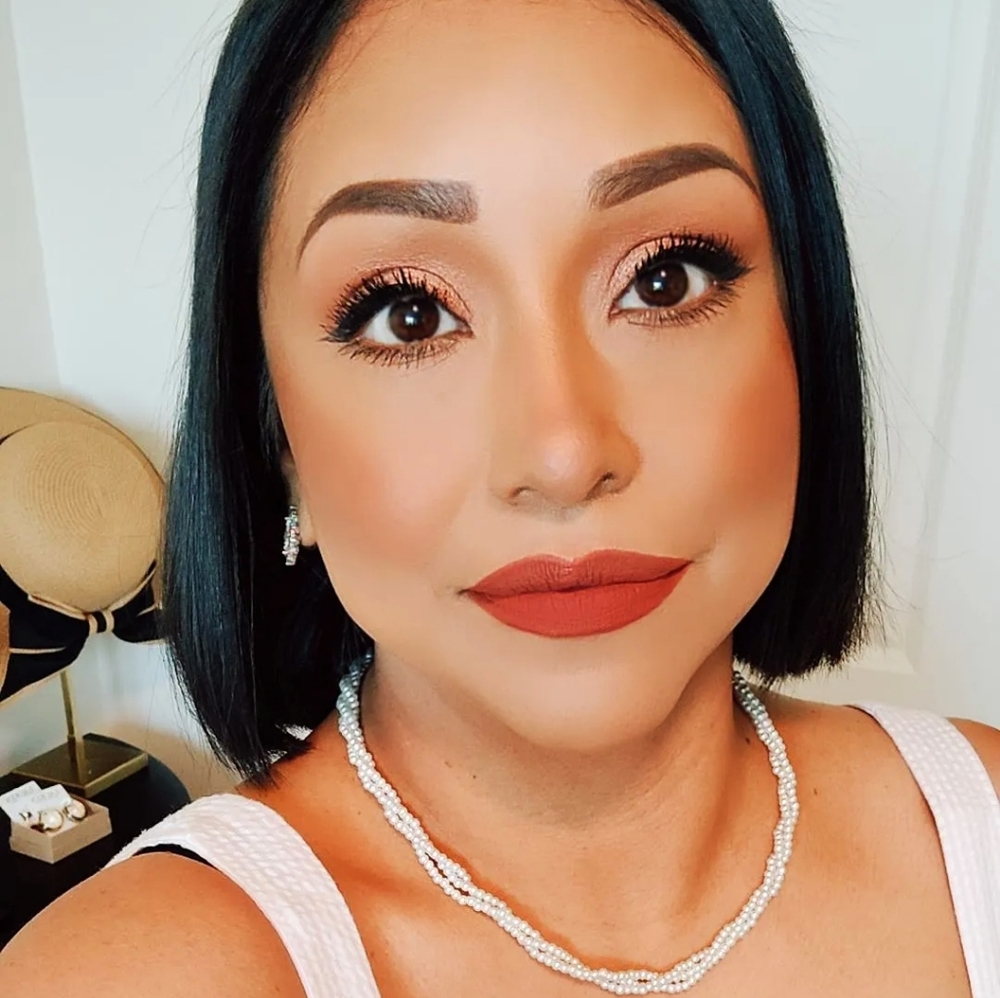 Meet your Posher, Veronica